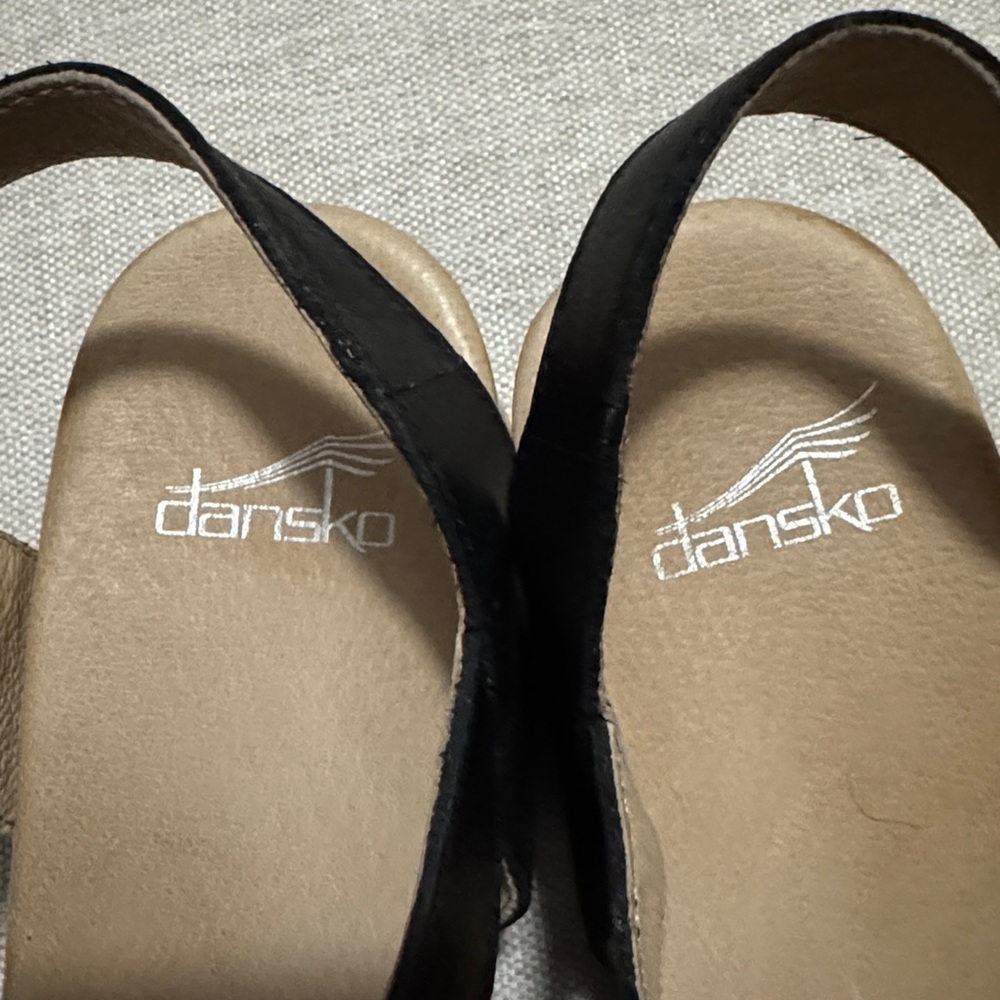 Like New-Dansko Mara Open Toe Sandals-Euro Sz 40-Black Leather-Heel-Ankle Strap - Picture 11 of 16